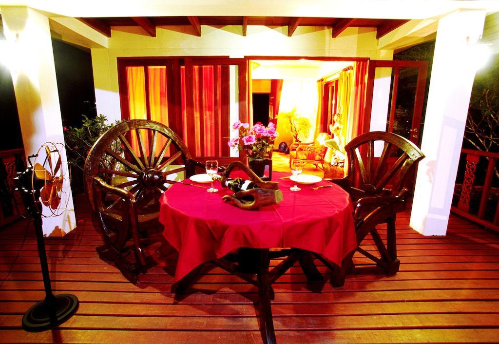 Coco Palace Resort Nai Harn Pokój zdjęcie
