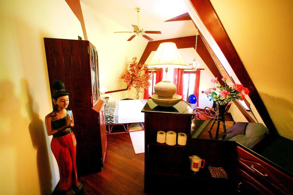 Coco Palace Resort Nai Harn Pokój zdjęcie